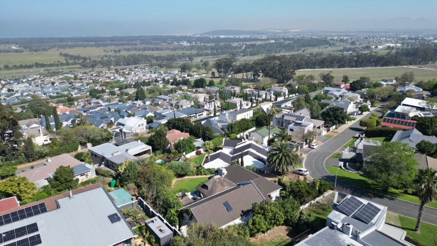 4 Bedroom Property for Sale in Heldervue Western Cape